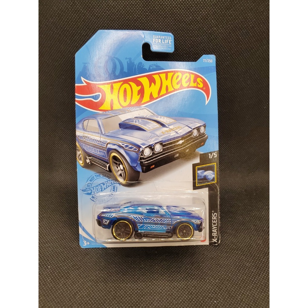 NIP HOT WHEELS #77 '69 CHEVELLE X-RAYCERS 1/5